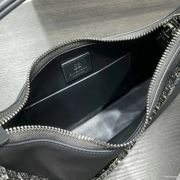 Fashionrepsfam ru Bag 2209SW0055 Givenchy 0710